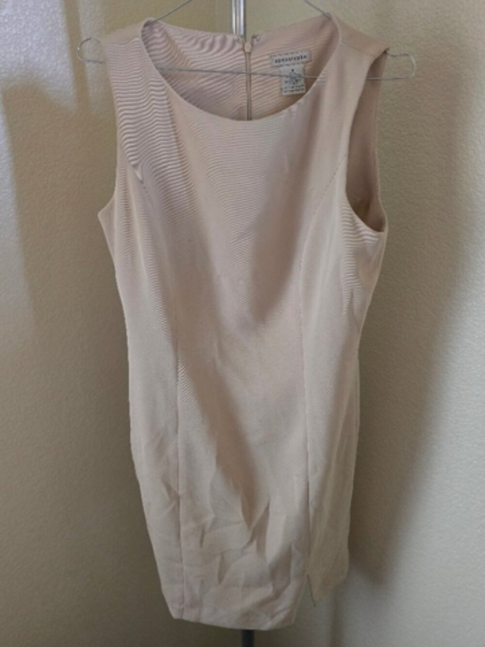 Apostrophe Sleeveless Zip Up Pullover Dress